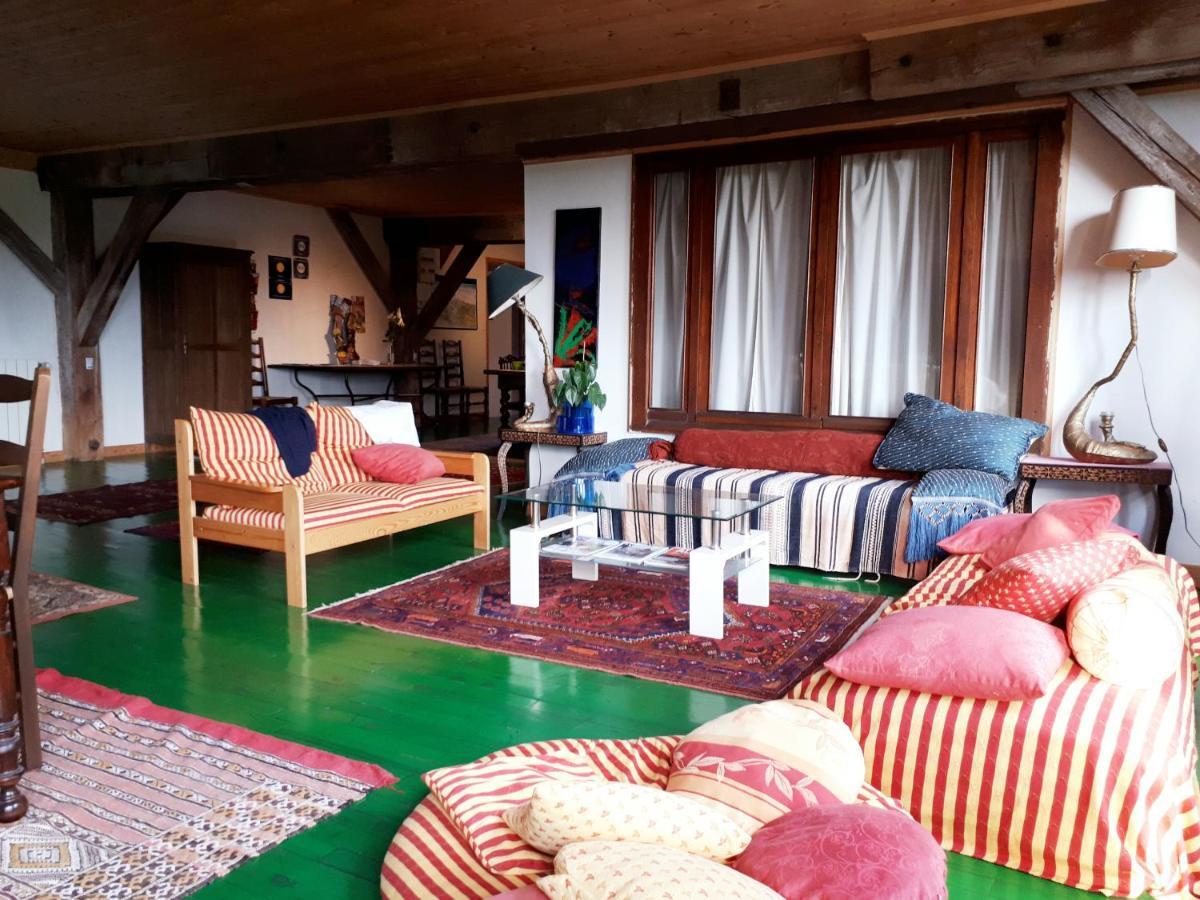 Chambres d'Hôtes La Noyeraie Izeron Exterior foto